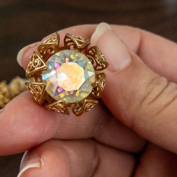 Vintage Judy Lee Filigree Clip On earrings Aurora Borealis Crystal Rhinestone - Picture 3 of 7